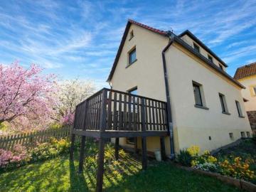 BEZUGSFREIES EINFAMILIENHAUS IN BEVORZUGTER LAGE
