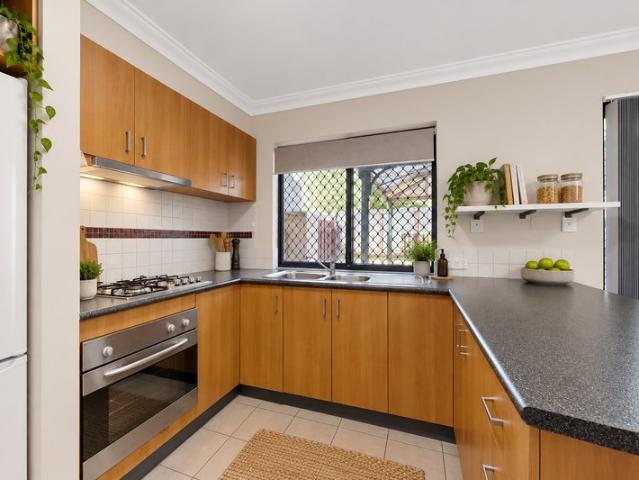 www.realestate.com.au/property apartment wa rockingham 152401576
