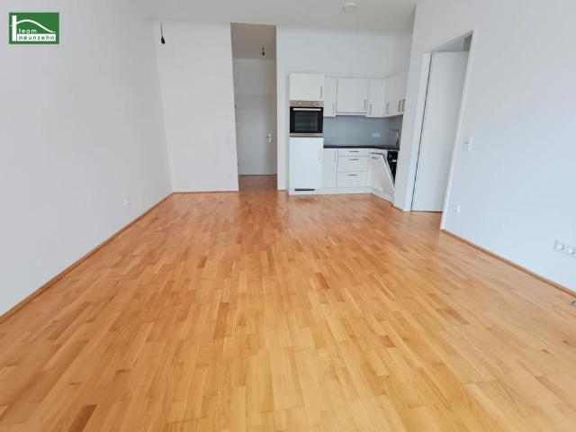 Wundervolle 2 Zimmer Wohnung! Moderne Ausstattung und private Außenfläche hofseitig!