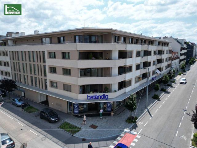 Wundervolle 3 Zimmer Wohnung! Moderne Ausstattung und private Außenfläche hofseitig!