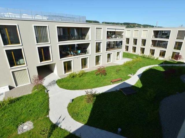 Wunderbare Maisonette Wohnung mit Traumaussicht auf den Zürichsee