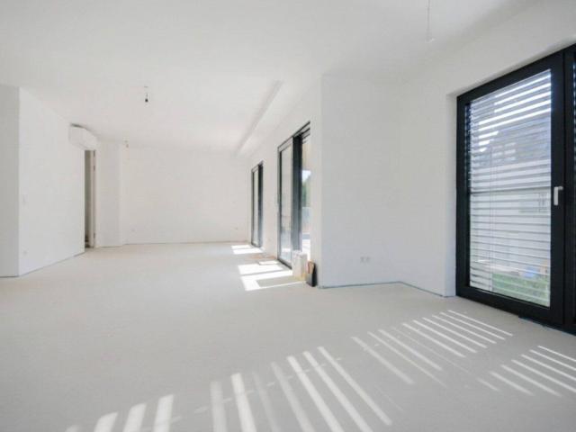 WUNDERBARE BELETAGE WOHNUNG IM HERZEN VON SIEVERING