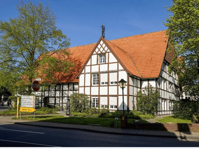 Wunderbare 3ZKB Wohnung in Fachwerkhaus zentral in Sendenhorst. Top Lage und Ausstattung
