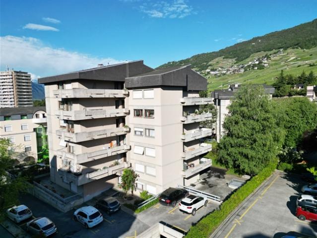 WUNDERBARES 4.5 ZIMMER HAUS IN SIERRA RENOVIERT