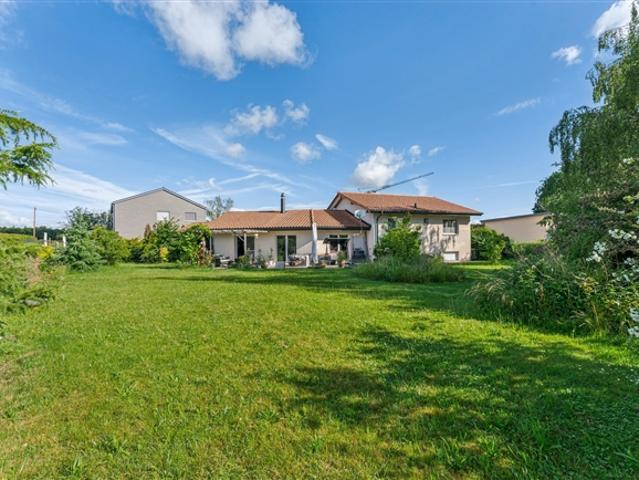 Wunderbares Familienhaus mit großem Grundstück