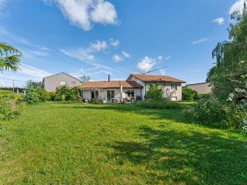 Wunderbares Familienhaus mit großem Grundstück