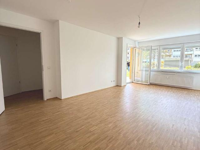 Wunderschön hell mit geräumiger Raumaufteilung & Blick in den Garten