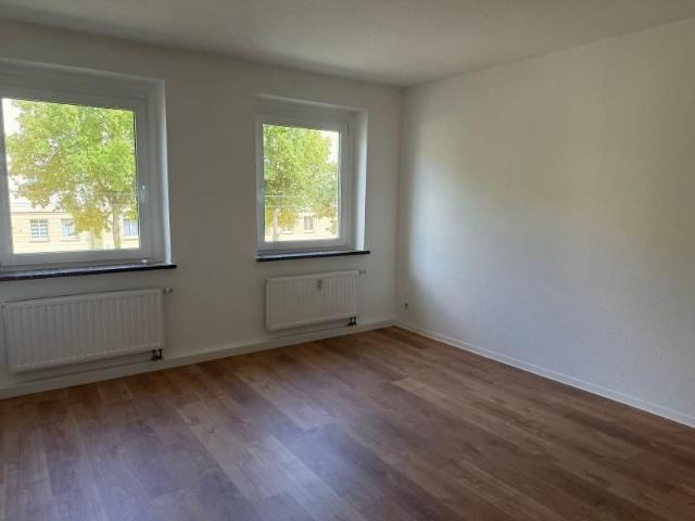 Wunderschön renovierte 3R. Whg. mit Balkon Jetzt zuschlagen!