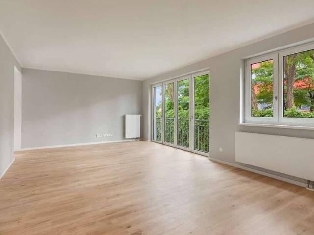 Wunderschön sanierte 1 Zimmer Wohnung mit Einbauküche in Altglienicke!