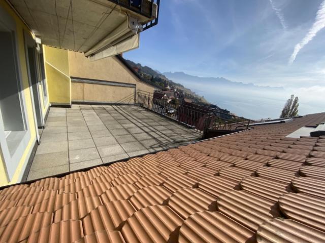 Wunderschöne 3,5 Zimmer Wohnung mit Terrasse mit Seeblick