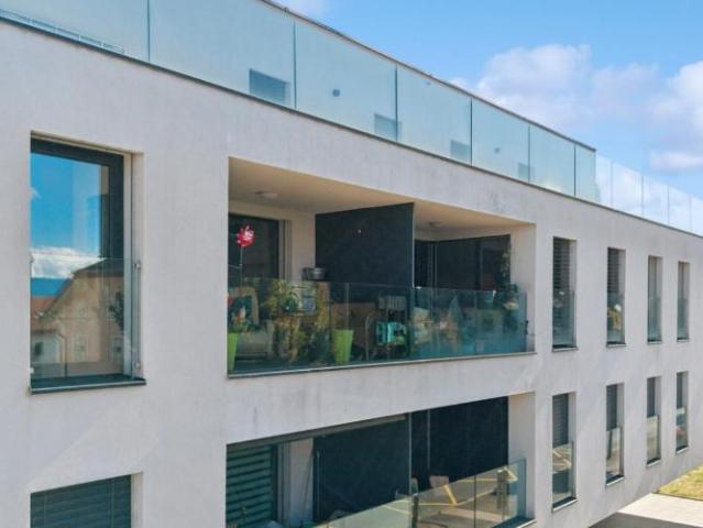 Wunderschöne 3,5 Zimmer Wohnung mit Balkon in Payerne