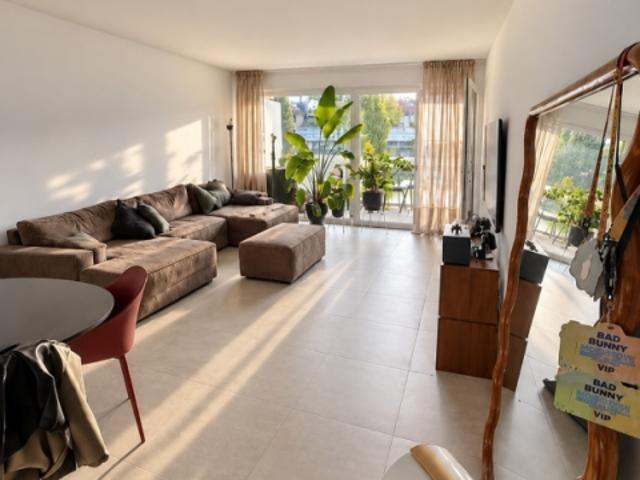 Wunderschöne 3,5 Zimmer Wohnung – Le Mont sur Lausanne