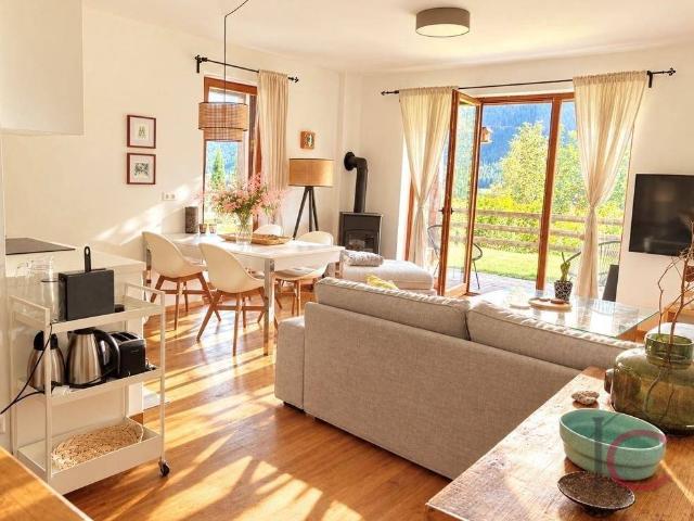 Wunderschöne 3 Zi. Gartenwohnung, Sonnen Hochplateaulage, Skipistennähe