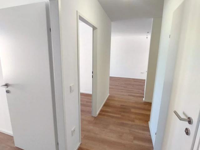 wunderschöne 3 Zimmerwohnung mit großer Loggia und herrlichem Ausblick auf Grünanlage mit toskanischem Flair Neubau Erstbezug Tiefgarage vorhanden