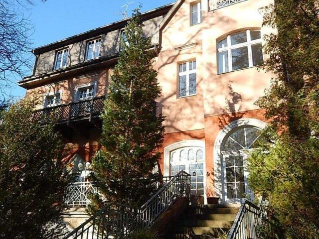 wunderschöne 3 Zimmerwohnung im Herzen von Hermsdorf