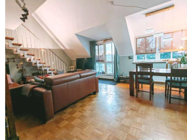 Wunderschöne 3 Zimmer Dachgeschoss Maisonette, idealer Schnitt!