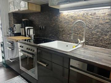 Wunderschöne 3 Zimmer Wohnung mit angeschlossenem Geschäftsraum – Wohnen und Arbeiten unter einem Dach!