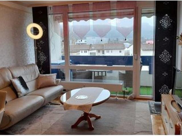 Wunderschöne 3 Zimmer Wohnung mit Balkon und Ausblick