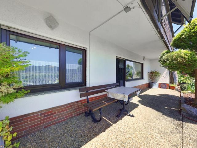Wunderschöne 3 Zimmer Wohnung mit Terrasse, Stellplatz & Kamin