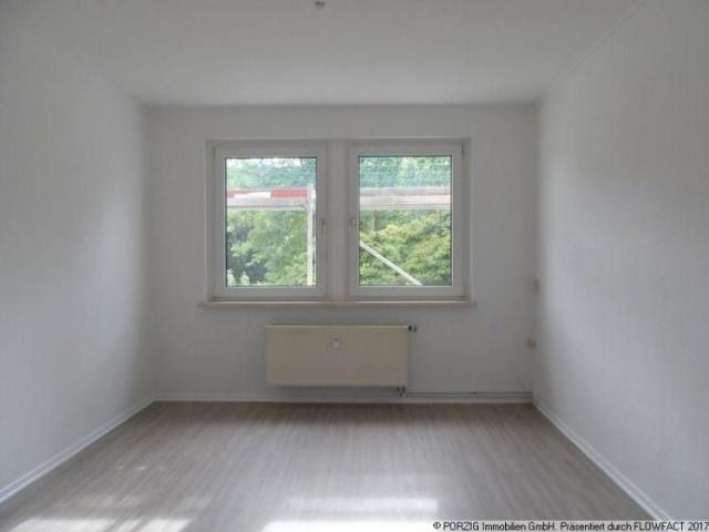 Wunderschöne 3 Raum Wohnung mit Einbauküche