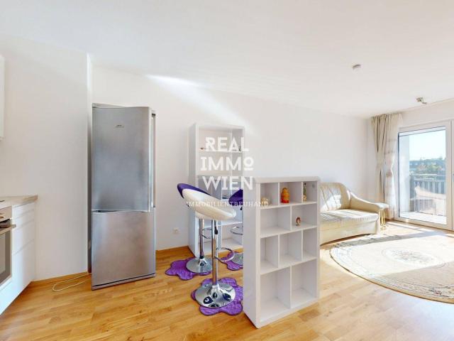 Wunderschöne 2 Zimmerwohnung mit Balkon! 360° 3D Besichtigung!
