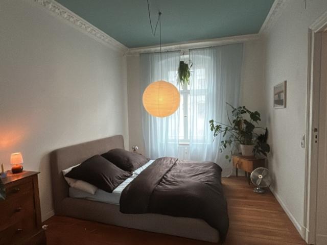 wunderschöne 2 Zimmer Altbauwohnung im Bergmannkiez möbliert