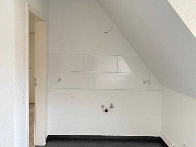 Wunderschöne 2 Zimmer Dachgeschosswohnung