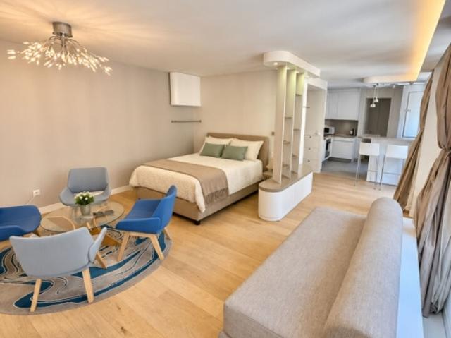 Wunderschöne 2 Zimmer Wohnung im Herzen der Altstadt von Genf