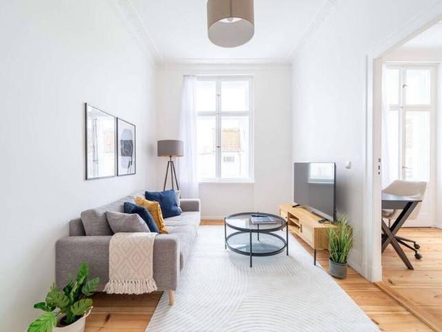 Wunderschöne 2 Zimmer Wohnung in Steglitz voll möbliert