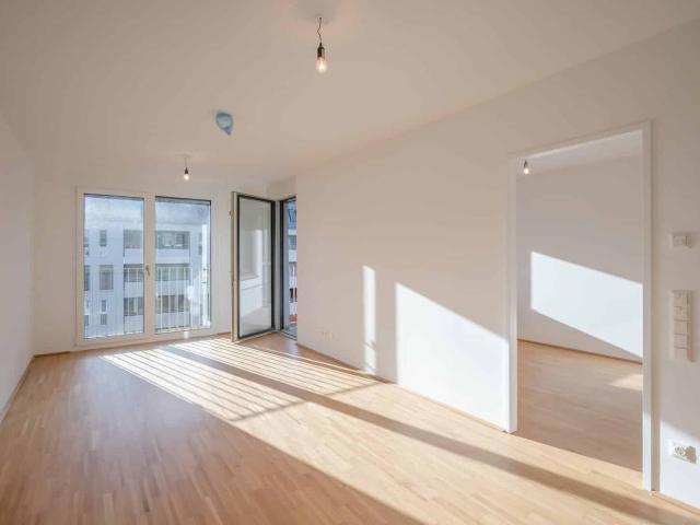 Wunderschöne 2 Zimmer Wohnung mit Balkon Beispielfotos