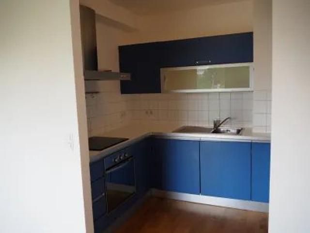 Wunderschöne 2 ZIMMER Wohnung mit Küche! KEINE ZUSÄTZLICHEN KOSTEN