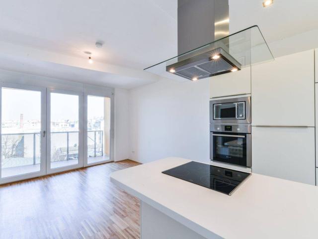 Wunderschöne 2 Zimmer Wohnung mit Loggia! Direkt bei U4+U6 Station Längenfeldgasse!