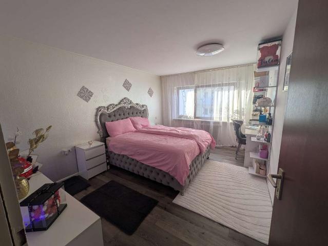Wunderschöne 2 Zimmer Wohnung mit Stellplatz