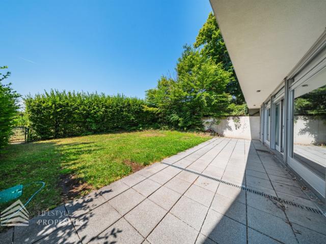 Wunderschöne 7 Zimmer Wohnung mit Garten und Terrassen