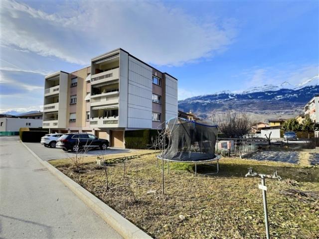 Wunderschöne 4,5 Zimmer Wohnung – Penthouse mit Garagenbox