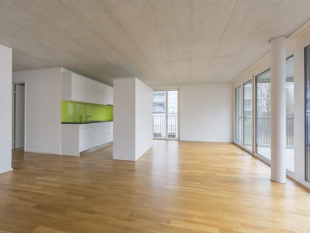 Wunderschöne 4.5 Zimmerwohnung an ruhiger Lage