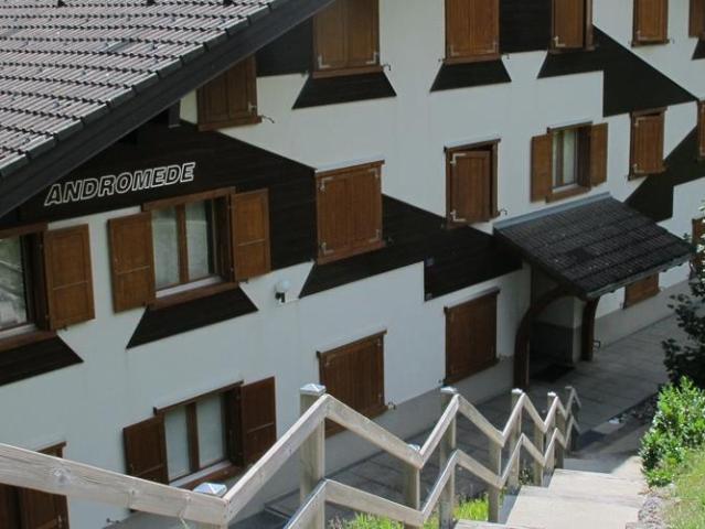 Wunderschöne 4,5 Zimmerwohnung mit großem Balkon und Garage