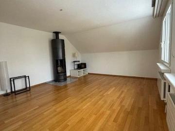 Wunderschöne 4.0 Zimmerwohnung in Erlenbach