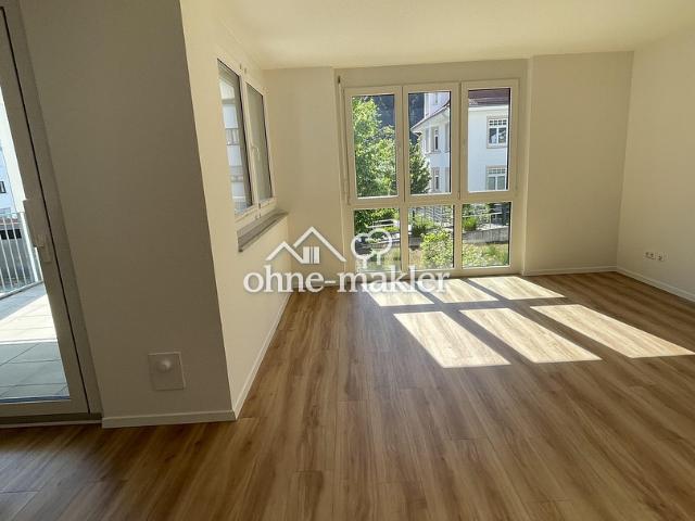 Wunderschöne 4 Zimmerwohnung mit Garten und Balkon