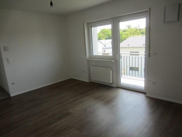 Wunderschöne 4 Zimmerwohnung mit großen Balkon