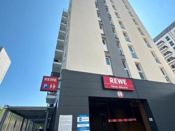 Wunderschöne 4 Zimmer Wohnung mit Terrasse, EBK und Abstellraum