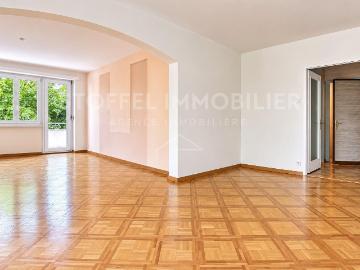 Wunderschöne 5 Zimmer Wohnung mit Balkon – Alleinmakler