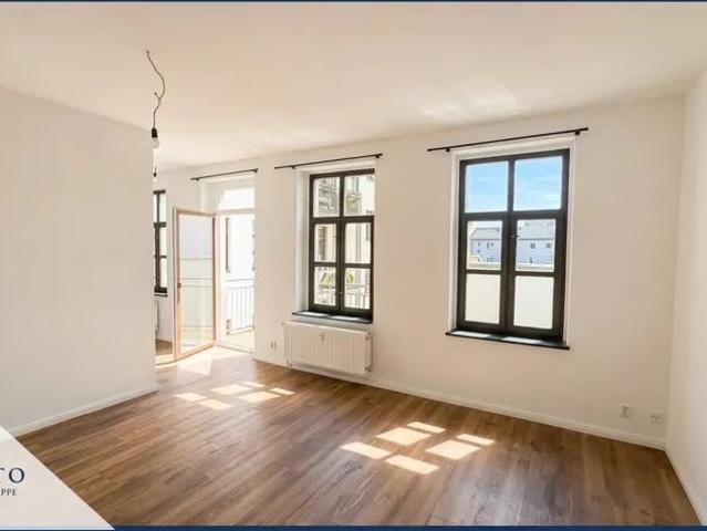 Wunderschöne 76 m² Maisonettewohnung | Balkon | EBK | ruhige Hinterhauslage in Magdeburg Sudenburg