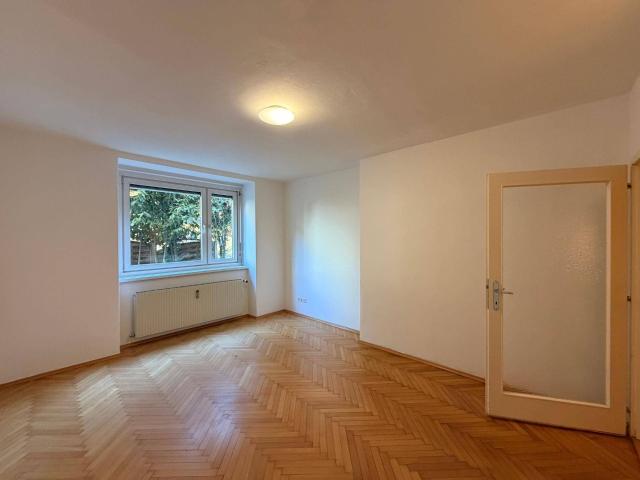 Wunderschöne Altbauwohnung im Herzen von Gries!