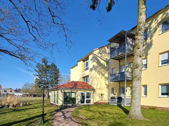 Wunderschöne, barrierefreie 2 Raumwohnung mit Parkanlage und großem Aufenthaltsraum