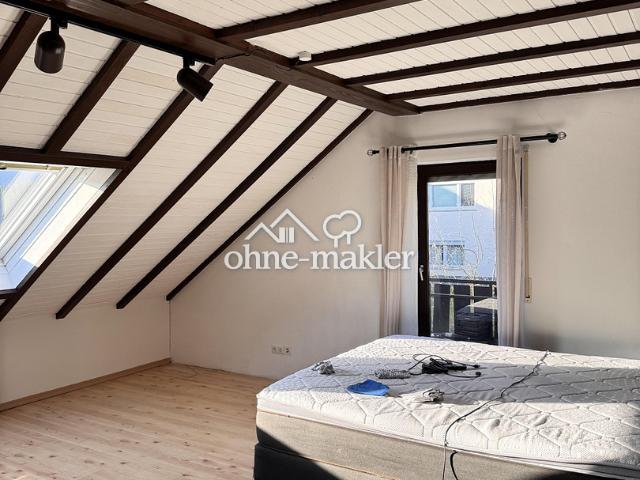 Wunderschöne gepflegte Dachgeschosswohnung