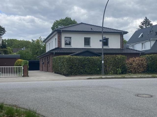 Wunderschöne Doppelhaushälfte