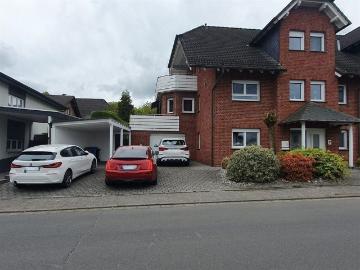 Doppelhaushälfte for sale in Frickhofen