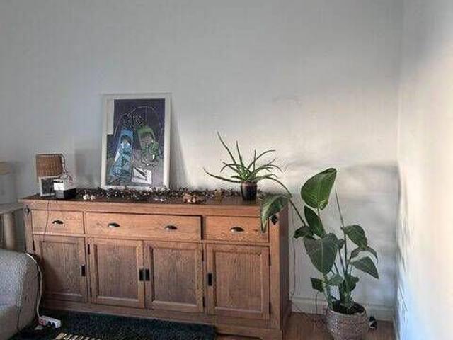Wunderschöne Dachgeschosswohnung in Treptow Köpenick mit EBK & Süd Balkon