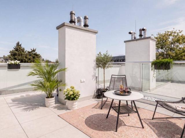 WUNDERSCHÖNE DREI Zimmer mit DACHTERRASSE